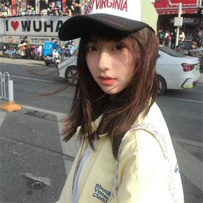 不动声色的柏田小姐与喜形于色的太田君